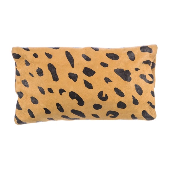 Clare v. Leopard clutch